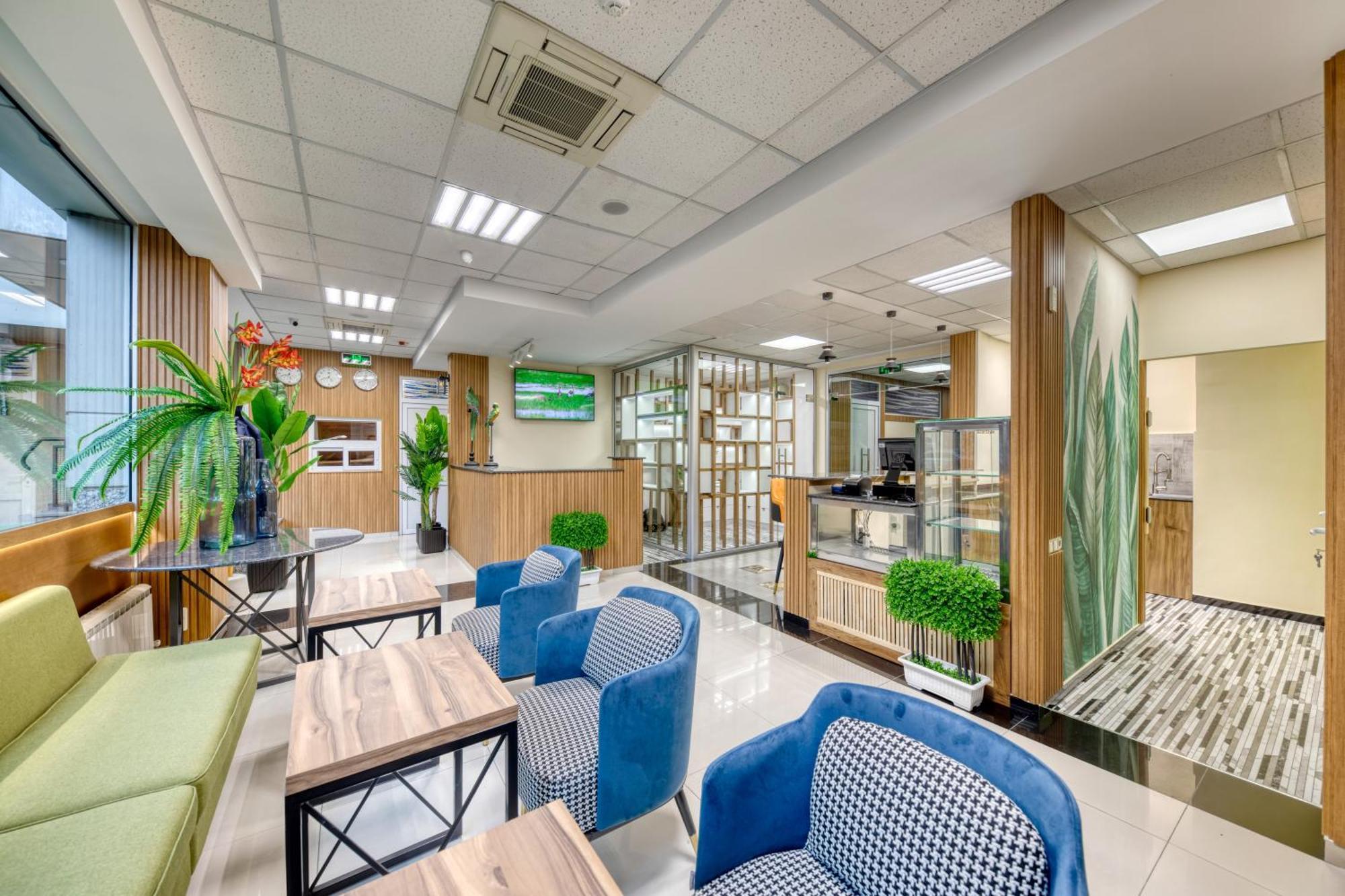 Tropica Inn Hotel エレバン エクステリア 写真